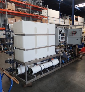 FIBERGLASS HOUSINGS INDUSTRIAL WATER
